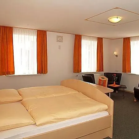 Rinchnacher Hof イン